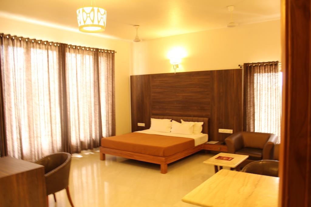 Hotel Grand 3D Bhuj Zimmer foto